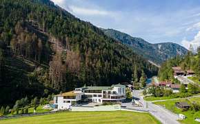 0% Tyrolsko u NP Vysoké Taury: Spa Hotel Zedern…